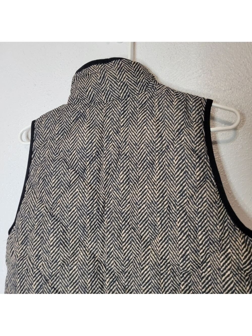 J. Crew Herringbone Zip Up Quilted Classic Vest Women's Size XSmall - Picture 14 of 16